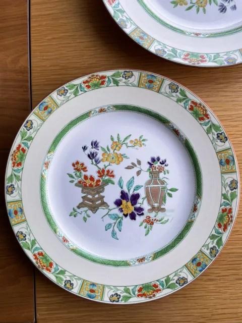 Very attractive floral decorated Minton Art Deco / 1930s dinner plates