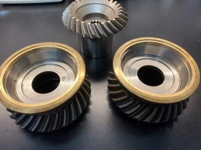 Oem Mercruiser Bravo Upper Gear Set 883476A2 Oem Mercruiser Bravo Upper Gear Set 883476A2