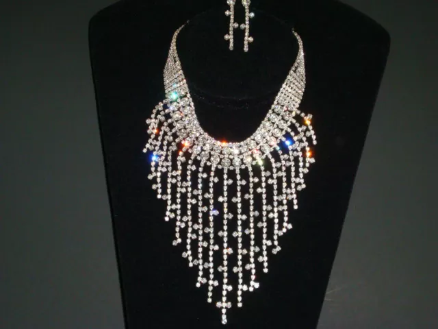 Stunning Crystal Bridal Wedding Party Chokers Necklace with earrings set.