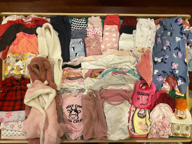 Lot of baby girl clothing sizes newborn 0-3, over 90 pieces