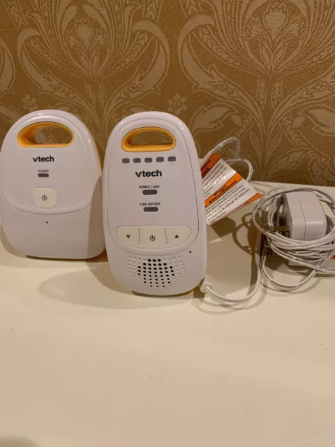 VTech (DM111) Digital Audio Baby Monitor - White