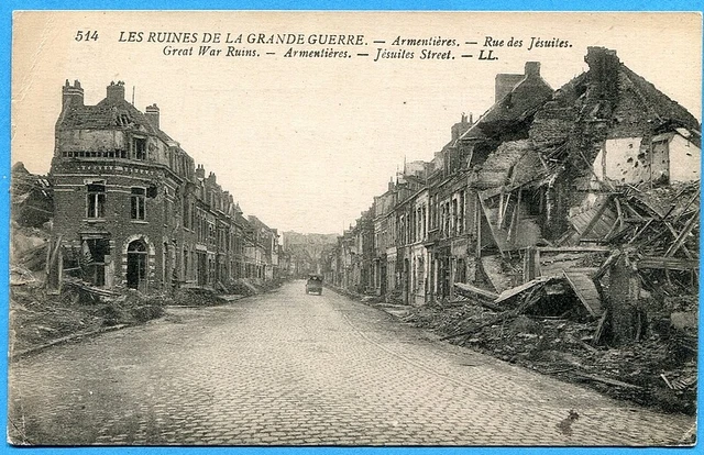 Armentieres Ruines de Guerre: Grande Place à Armentières