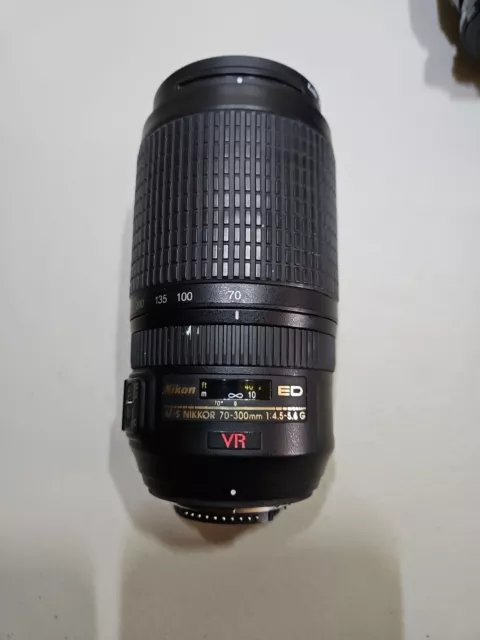 ) Nikon AF-S VR Zoom-Nikkor 70-300mm f/4.5-5.6G IF-ED F-Mount Lens PLEASE READ