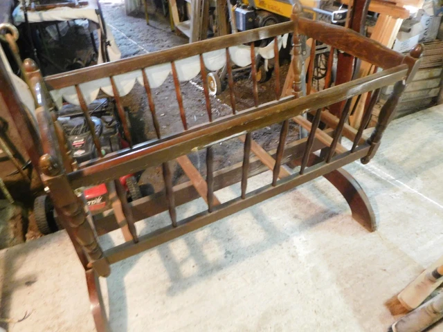ANCIEN BERCEAU EN bois EUR 60,00 - PicClick FR