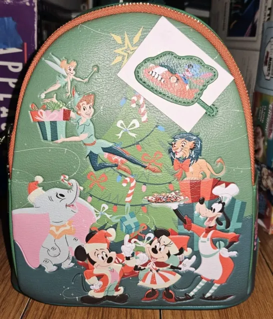 Loungefly Disney Parks Christmas Glow in the Dark GITD Holiday Backpack 2023 NWT