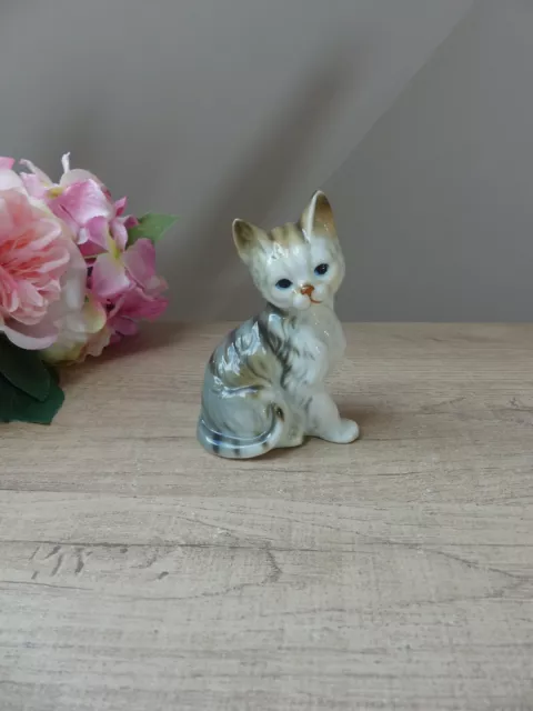 Vintage Figurine Chat Assis en Porcelaine Taïwan collection