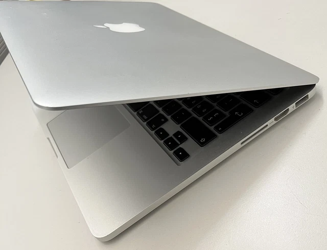 Apple MacBook Pro Retina 13 pouces 2015 (Intel Core i5@2,7GHz - 8 Go - 256 Go)