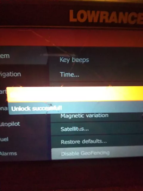 Geofencing entsperren Echolot Lowrance  aus  USA - Carbon und Live unlock Japan