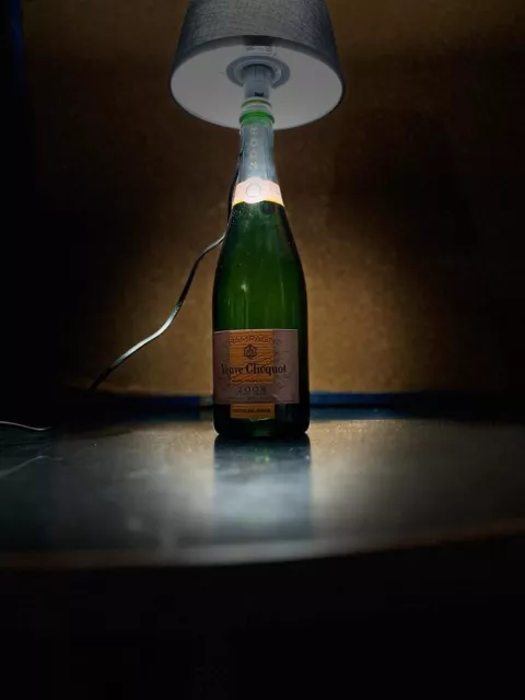 LAMPADA DA TAVOLO design bottiglia champagne Veuve Clicquot Rosè Paralume  EUR 30,00 - PicClick IT