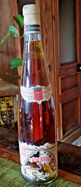 Bouteille de vin de messe Cascastel Corbières Années 60