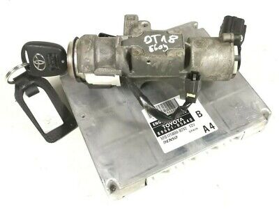 TOYOTA Avensis t25 2003-2006 Unità Di Controllo Motore ECU 8966105821 vei21861 