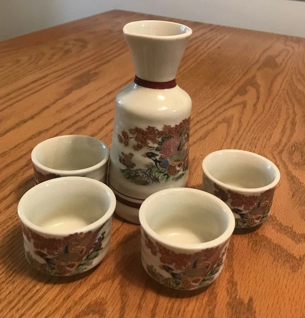 VINTAGE JAPANESE SAKE Rice Wine SetCeramic Painted Decanter4 Shot