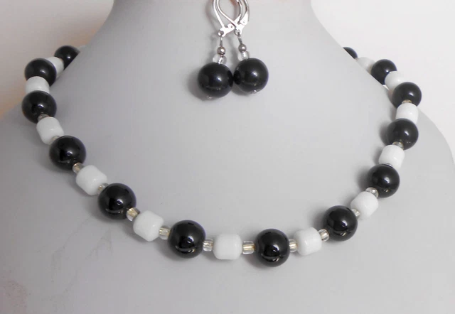 2er Set in Klassisch Schwarz Weiß - Collier + Ohrhänger - Glasperlen + Walzen