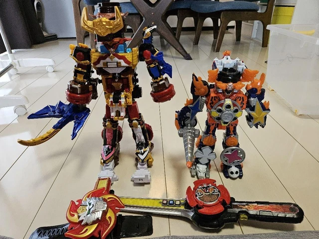 POWER RANGERS NINJA Steel Ninninger Megazord Morpher 4p Shuriken