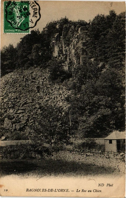 CPA BAGNOLES-de-l'ORNE - Le Roc au Chien (355119)