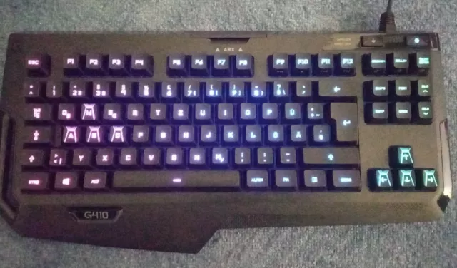 Logitech G410 Atlas Spectrum RGB Tastatur - gesäubert