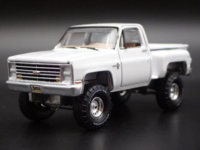 Camion Miniature Chevrolet Silverado 10 Gulf 1978 - Échelle 1/64, Carrosserie Carrée, Collection Diecast