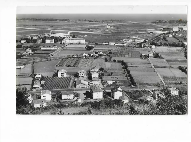 83  Hyeres  La Palyvestre  Le Terrain Et Les Batiments