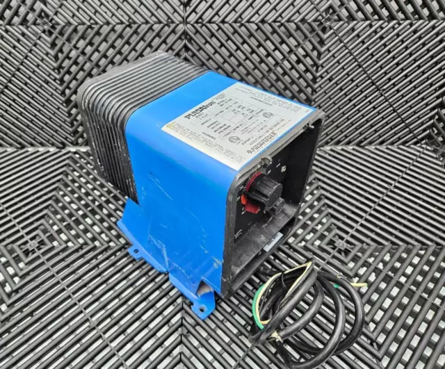 Pulsatron LPH7MA-WTC3-XXX, 115VAC Misurazione Pompa 35psi, 240GPD