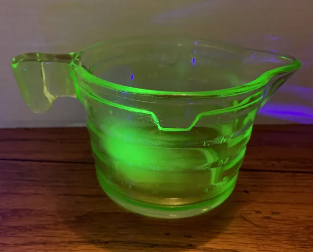 HTF Vintage Green Depression Glass Uranium Glass Glows Measuring Juice Pitcher