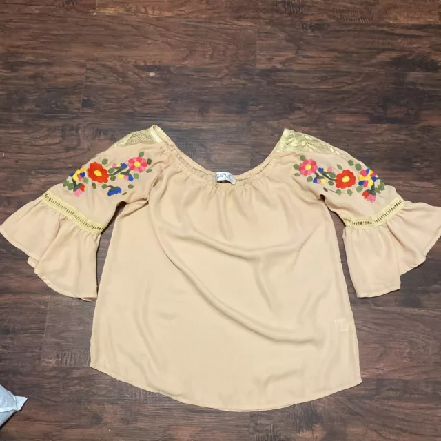 Vava by Joy Han Embroidered Top size Medium off shoulder boho bohemian blouse