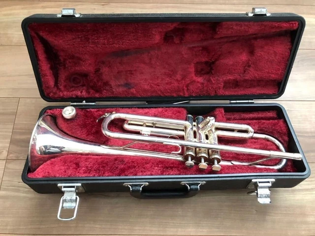 Yamaha YTR-1320S Trumpet Silver  Musical instrument Mouthpeace