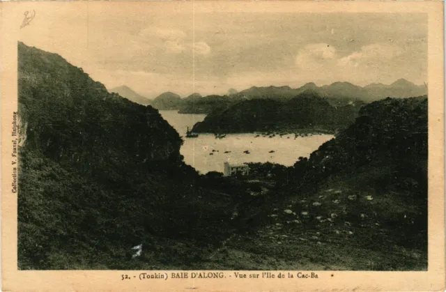 CPA AK INDOCHINA Baie d'Along Vue sur l'Ile de la Cac-Ba VIETNAM (957796)