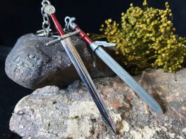 Witcher Sword Keyring - Steel Sword and Silver Sword / Geralt of Rivia Weapons