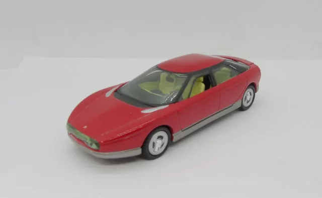 34941 Universal Hobbies / Citroen Activa I 1988 1/43