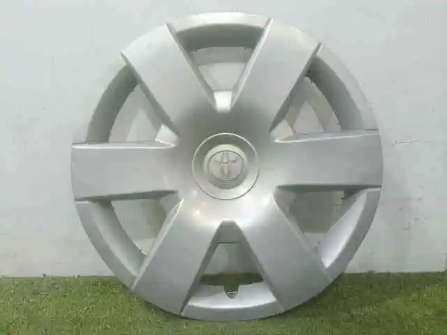 TOYOTA Hiace 2008 CBF-TRH200K Wheel Cover 4260226010 [Used] [PA97533291]