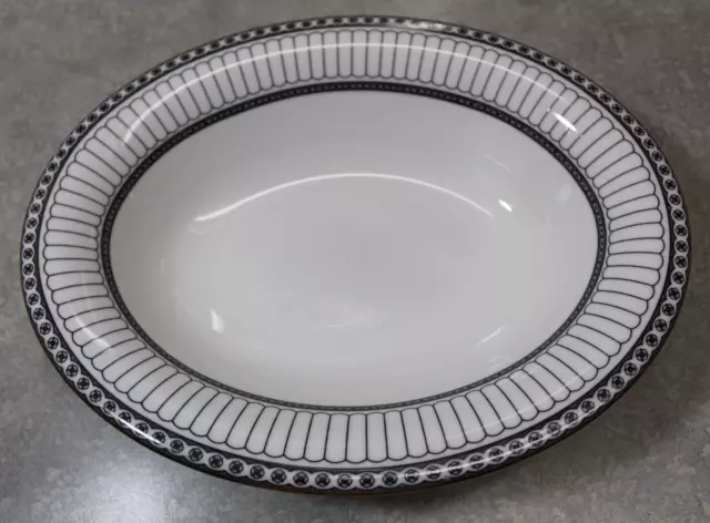 Wedgwood made in England COLONNADE BLACK 9 7/8" x 7 3/4" Oval Vegetable Bowl
