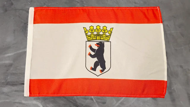 Berlin Flagge 30x45 Cm – Stockflagge Aus Polyester, Wetterfest & Intensiv Bedruckt
