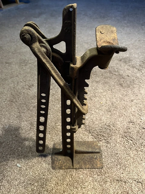 VINTAGE ELITE MFG CO MODEL A MODEL T CAR Jacks / Tire Saver Stands