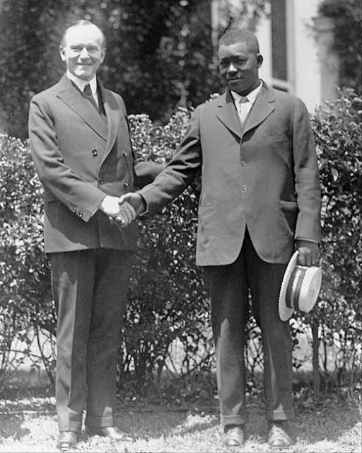 CALVIN COOLIDGE AND THOMAS LEE SHAKING HANDS 11x14 SILVER HALIDE PHOTO PRINT