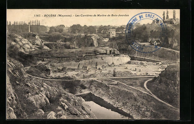 CPA 63 - THIERS - Le Rocher de la Margeride CPA 63 - THIERS - Le Rocher de la Margeride