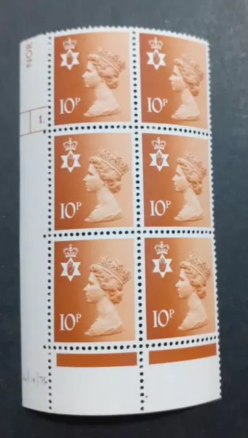 Machin Northern Ireland NI 27  10p Cylinder Block U/M 1 Dot (2 Bands)