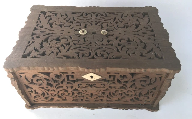 BOITE A BIJOUX Bois Ajouree Vintage Ancienne Art Populaire EUR 24,00