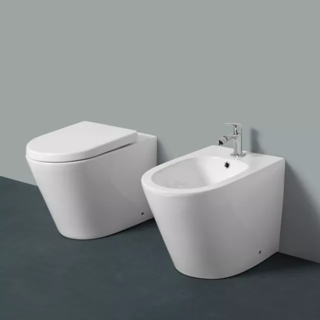 Sanitari bagno filo muro a terra RON rimless con vaso bidet e copriwc avvolgente