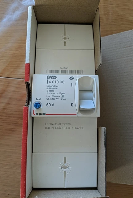 Schneider 13121 Disjoncteur de branchement DB90 2P 500mA 30/45/60A