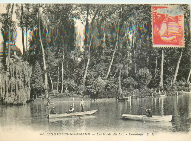 Enghien les Bains CPA Les bords du lac Canotage (Hunter)