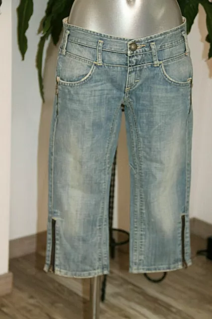 joli pantacourt en jeans FREEMAN T PORTER taille 38/40 **état neuf**