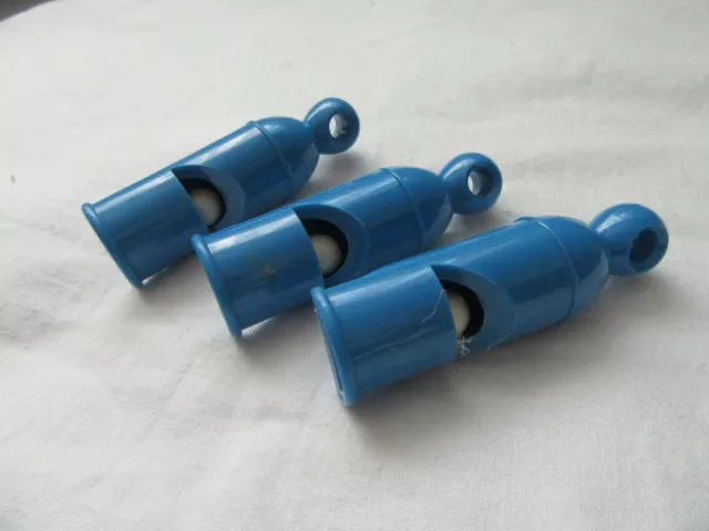 Trillerpfeife-Pfeife-Signalpfeife--3 Stück--Blau-Plastik-original DDR-unbespielt
