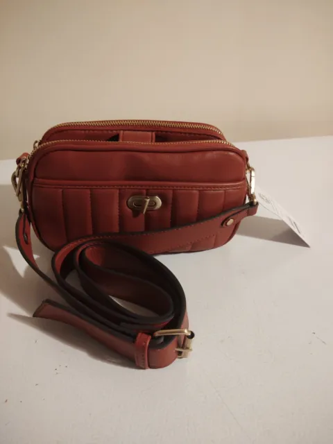 New Women’s Crossbody Bag 3 Compartments Purse Red Zips Snaps Gold Accent
