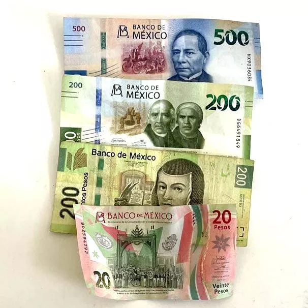MX$920 Mexican Peso 4pc Bank Note Lot - 500 2x200 20