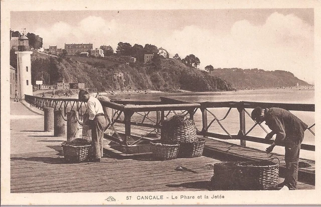 Cpa Cancale. N°57.  La Jetee Et Le Phare . Animee.. Non Ecrite..tbe