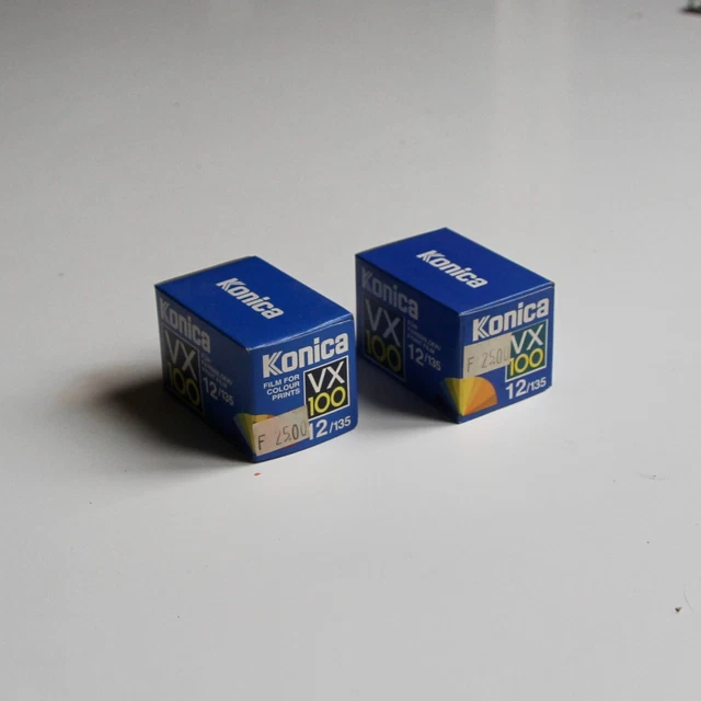lot de deux pellicules Konica VX 100 12 poses