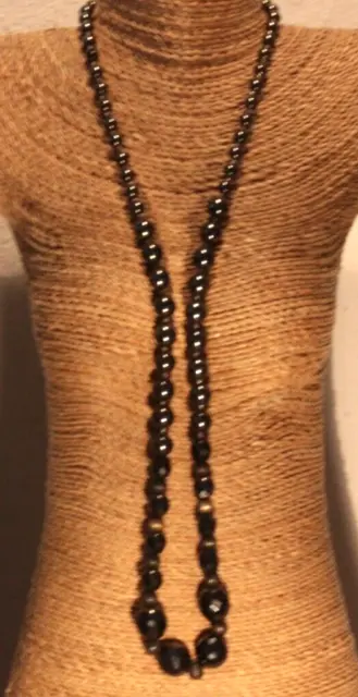 Antik Vintage Halskette schwarze facettierte und runde Glasperlen