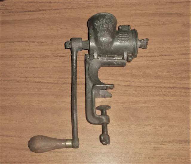 Antique cast iron meat grinder/mincer RUSSWIN NO.1  Patent 1901 Canada /1902 USA