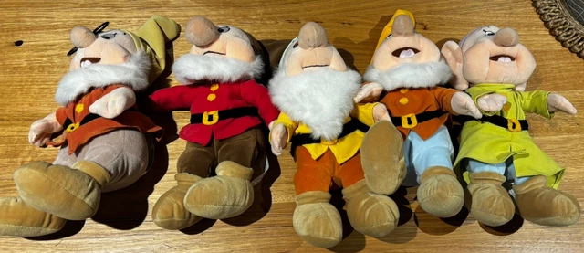 SNOW WHITE 7 Dwarfs Soft Toy Plush Disney Store BASHFUL HAPPY GRUMPY ...