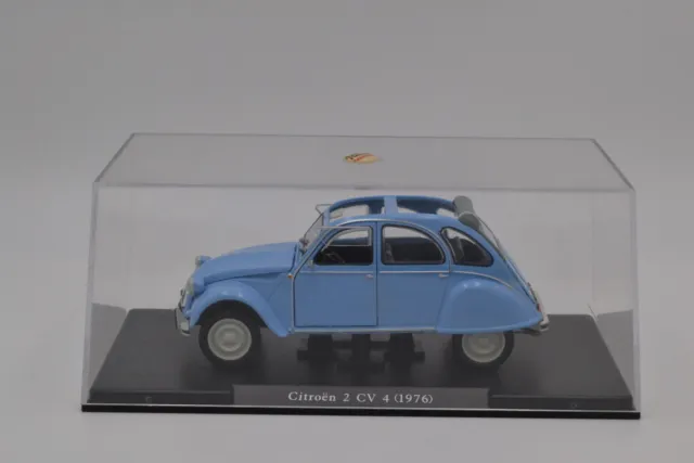 Die Cast " Citroen 2 Cv 4 (1976) " Skala 1/24 Auto Vintage